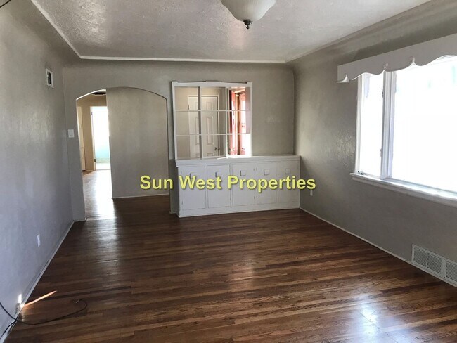 Foto del edificio - 4 Bedroom 2 Bath Home for Rent