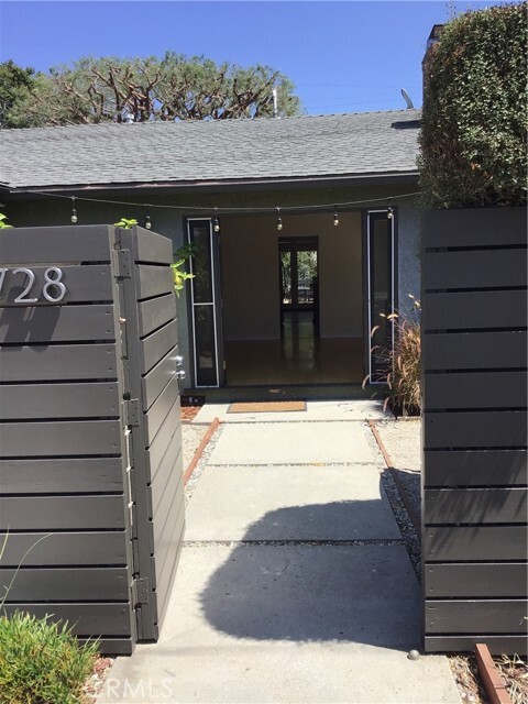 Building Photo - 3728 Military Ave