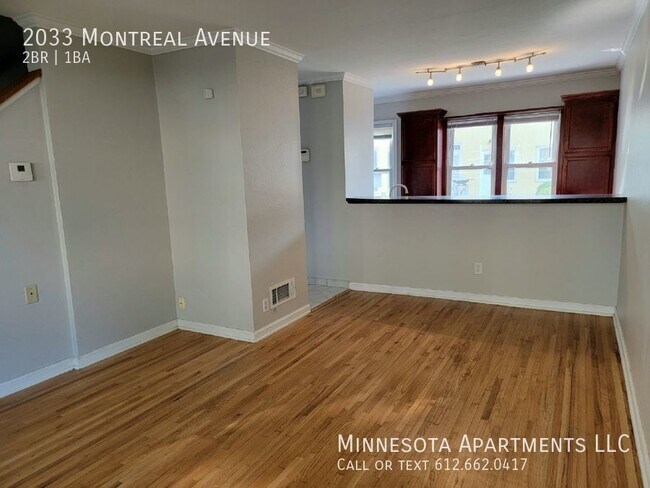 Foto del edificio - Two Bedroom + Den + Free Rent!