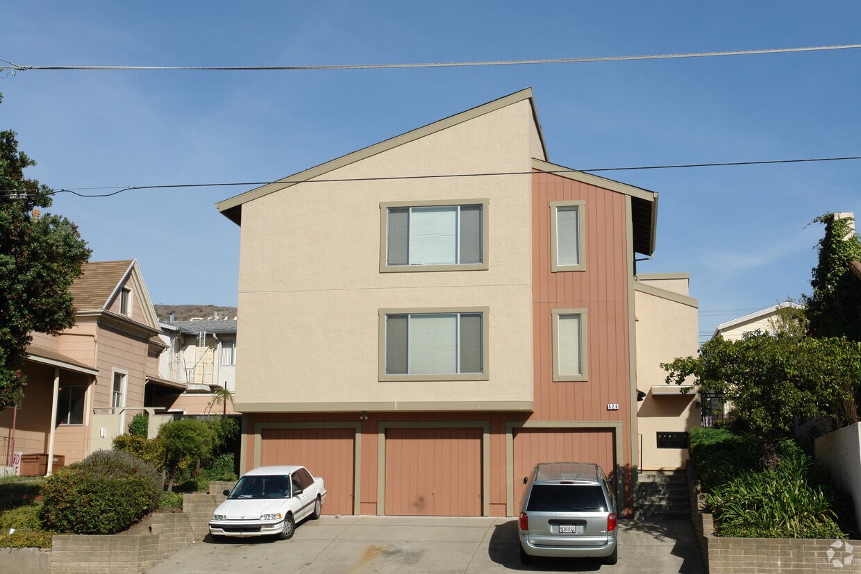 Foto del edificio - 528 Grand Ave