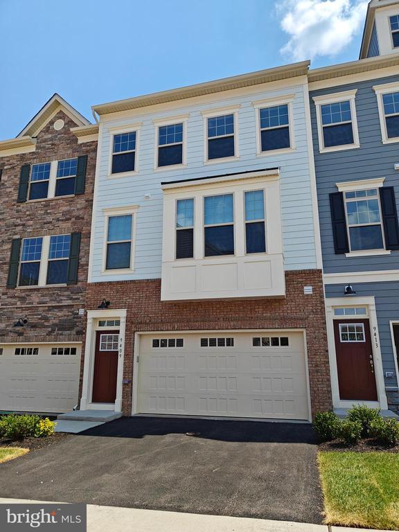 Foto principal - 9409 Barnes Lp