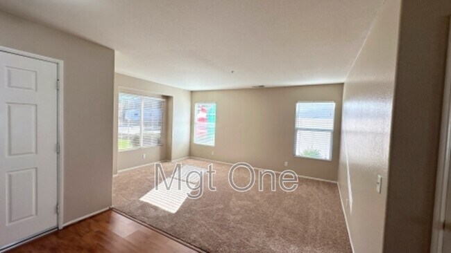 Foto del edificio - 7671 St Andrews Dr