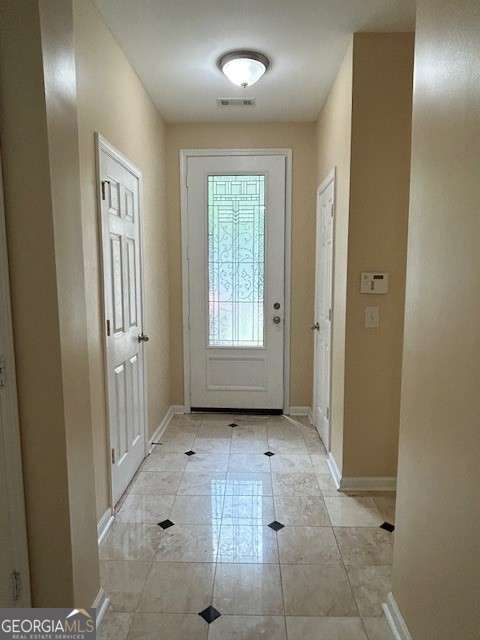 Building Photo - 3455 Fernview Dr