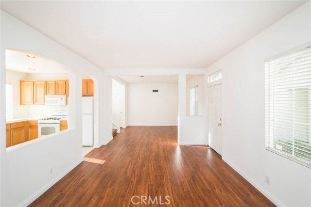 Foto del edificio - 124 Cherrybrook Ln