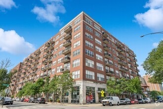 Building Photo - 6 S Laflin St