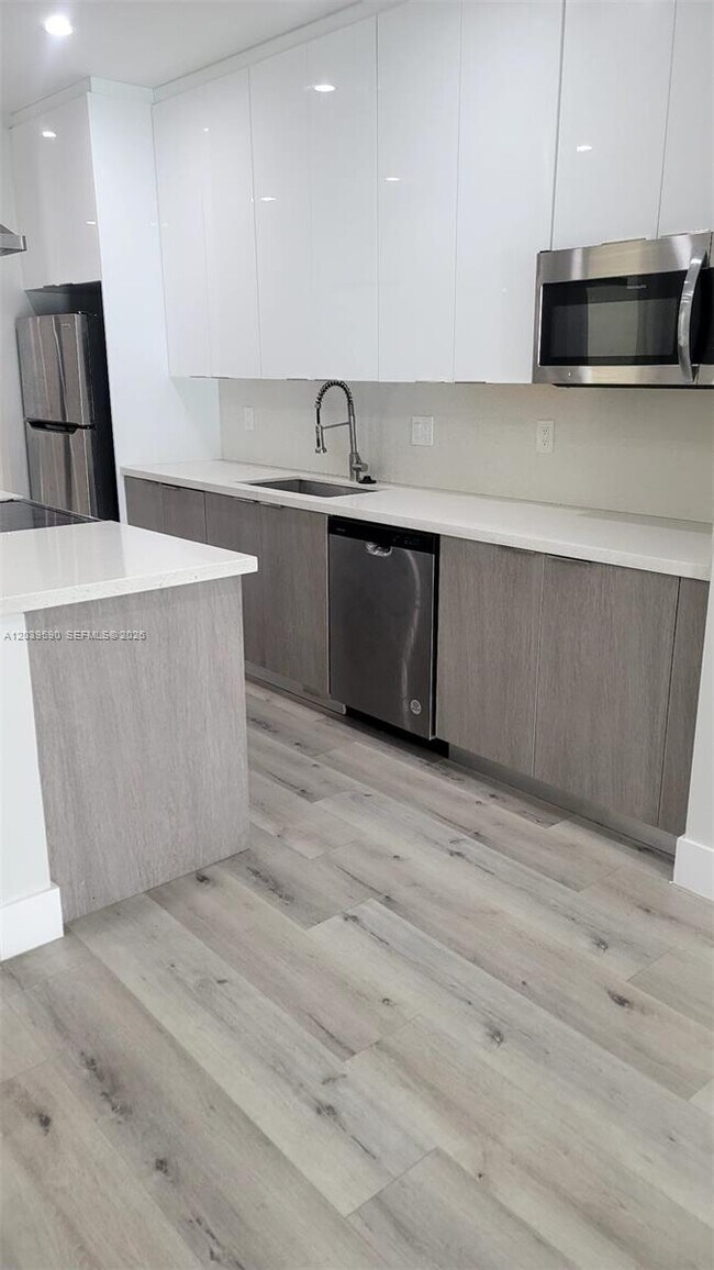 Foto del edificio - 16000 NW 38th Pl
