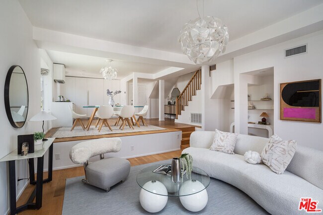 Foto del edificio - 11913 Laurelwood Dr