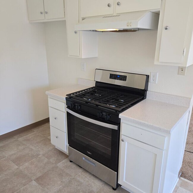 Foto del edificio - 2613 Andover Ave