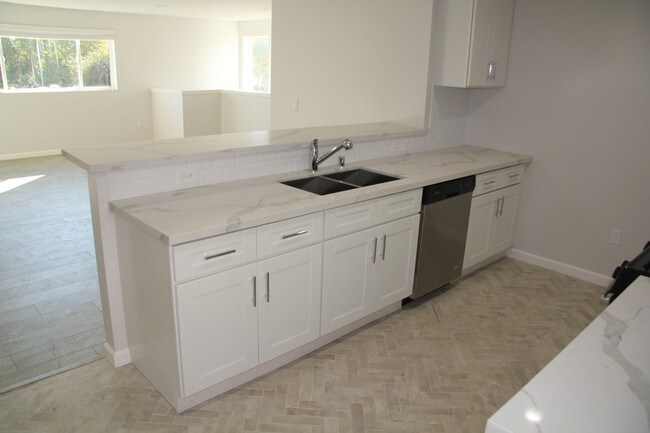 Foto del interior - 7359 Kester Ave