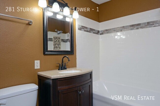 Foto del edificio - 2BD 2BATH ST.PAUL DUPLEX W/FINISHED BASEMENT!