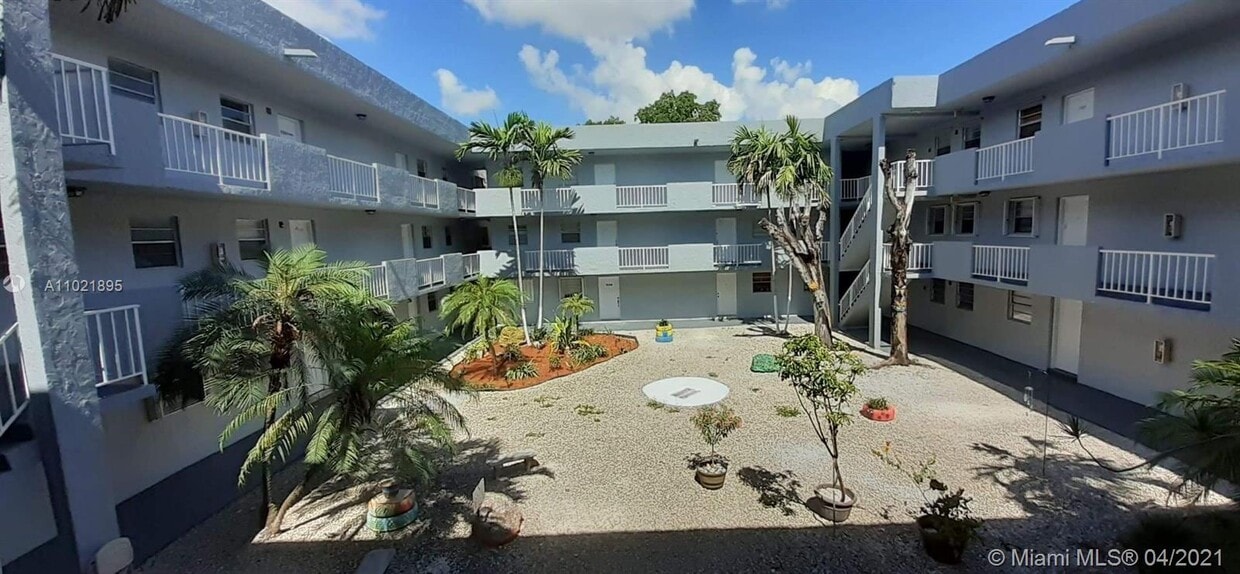 1725 W 60th St Unit F224, Hialeah, FL 33012 Condo for Rent in Hialeah