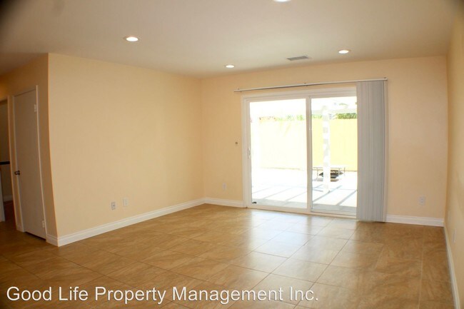 Foto del edificio - 3588 Merrimac Ave