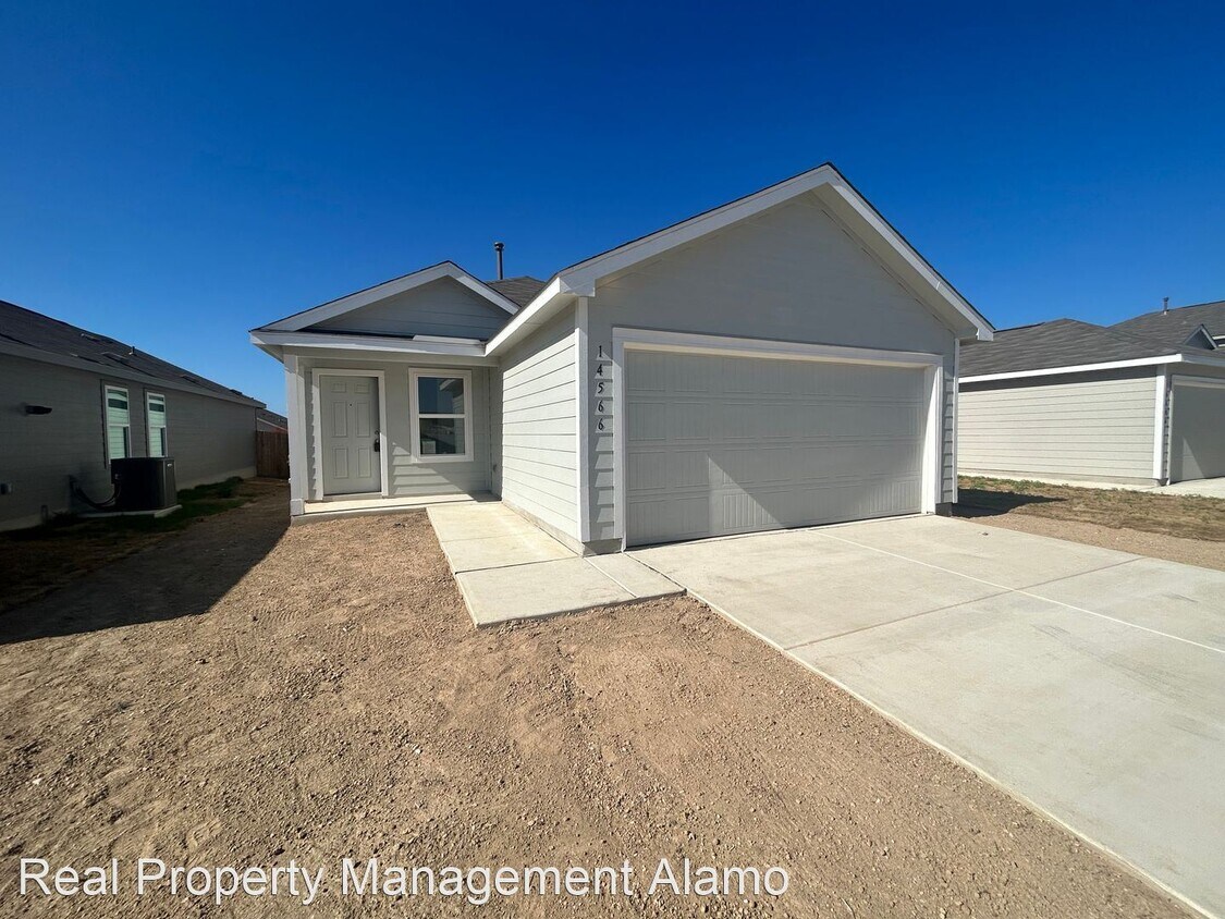 Foto principal - 4 br, 2 bath House - 14566 Greenfield Mill
