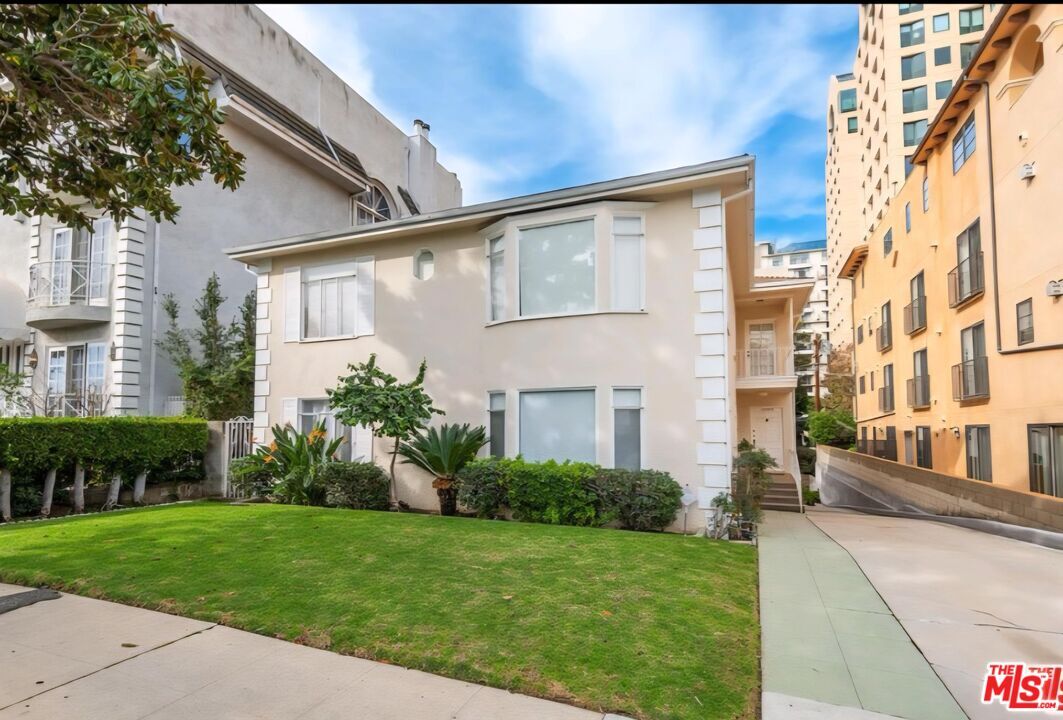 Primary Photo - 10529 Ashton Ave