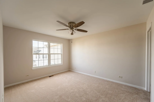 Building Photo - 1329 Orleans Dr