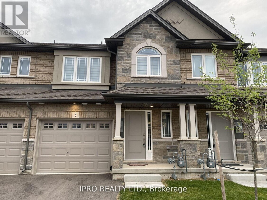 Primary Photo - 3 Oceanus Ave