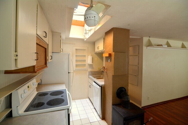 Foto del edificio - Shoreline 3 bedroom/1 bath