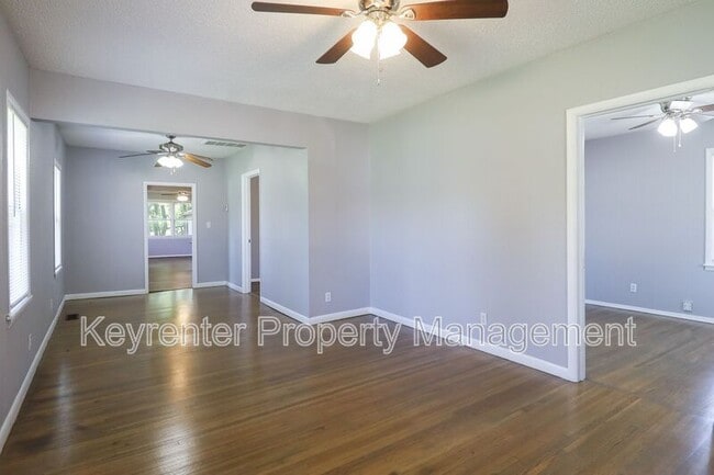 Building Photo - 526 S 39th W Ave