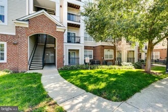 Building Photo - 12925 Centre Park Cir