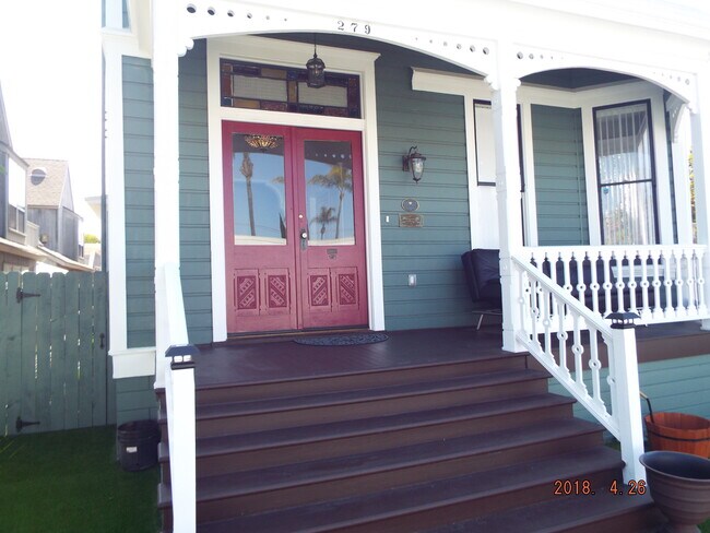 Building Photo - 279 C Ave