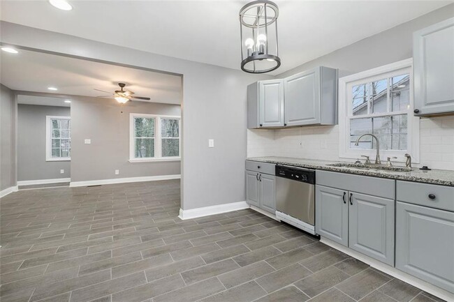 Building Photo - 160 Adeline Ave NW