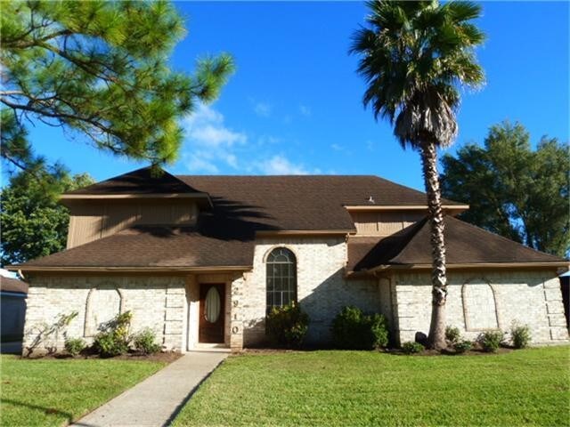 Foto principal - 2910 Glenn Lakes Ln