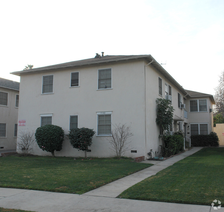 Primary Photo - Morrison Street Apartments