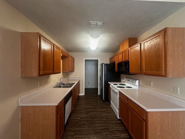 Foto del edificio - 7206 Jaffrey Ct