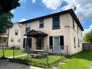 Building Photo - 1245 Euclid Ave SE