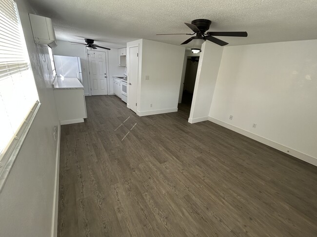 Building Photo - 5446 Lisa Cir