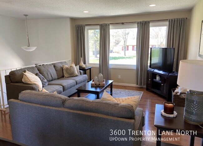 Foto del edificio - 3600 Trenton Ln N