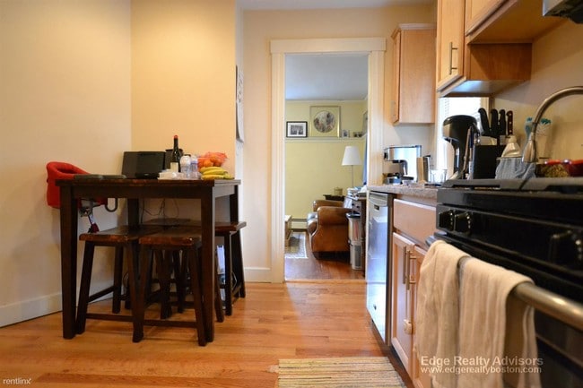 Building Photo - 1 br, 1 bath  - 29 Coolidge Hill Rd