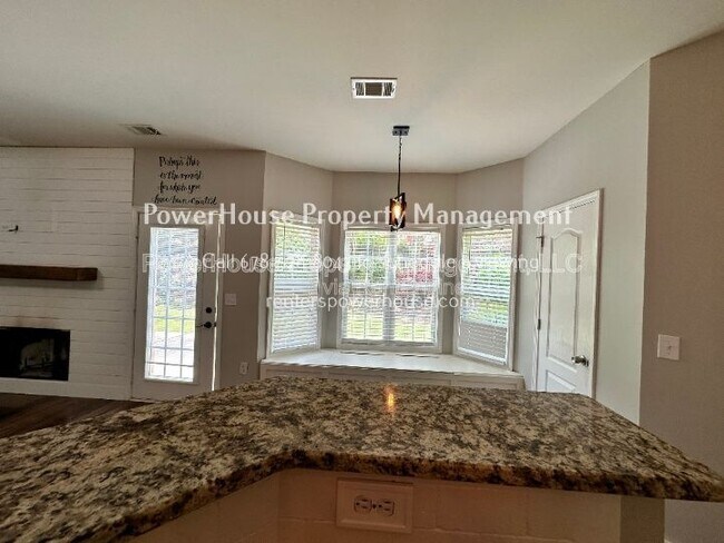 Foto del edificio - 2758 Suttonwood Way NE