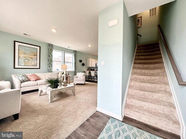 Foto del edificio - 834 Derwent Ln