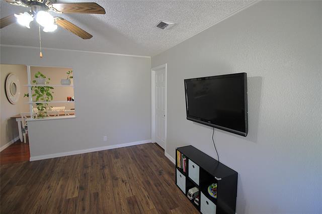 Building Photo - 505 College St