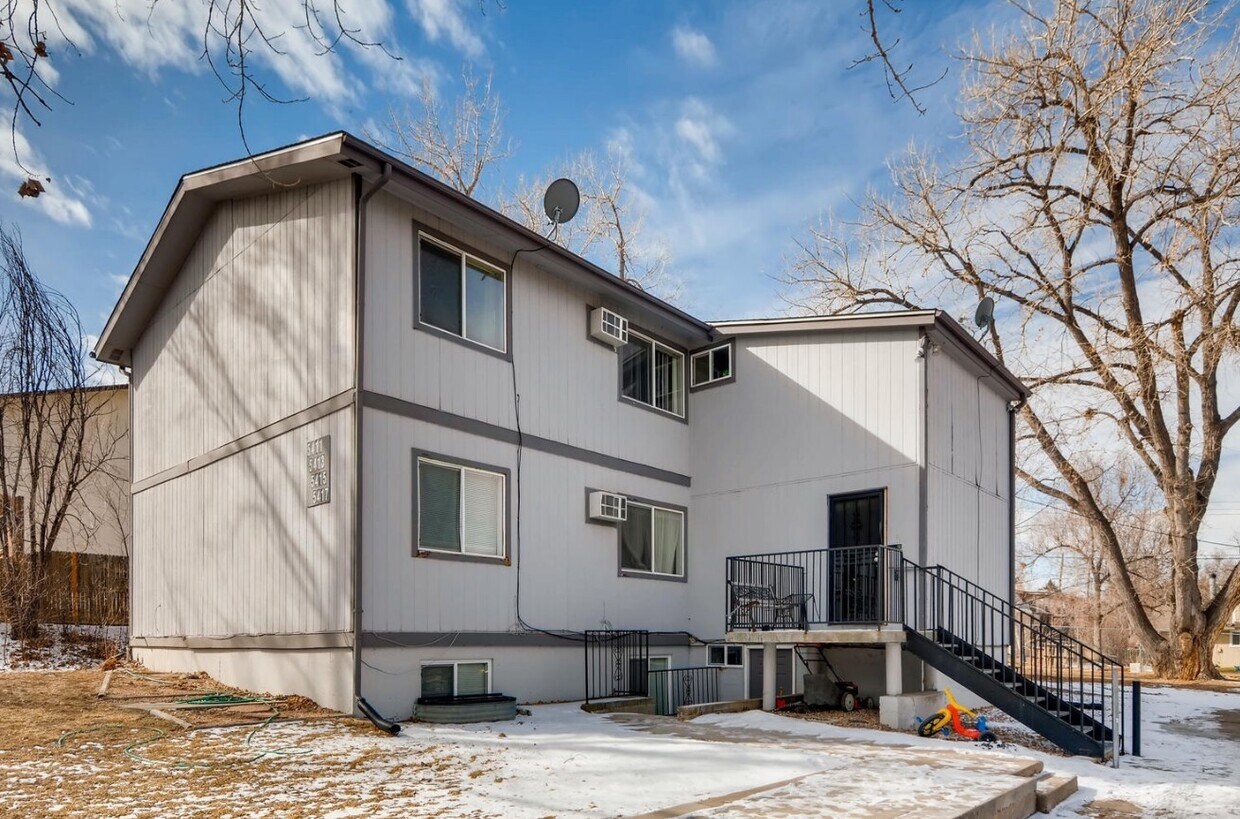 Primary Photo - 5411 Alcott St
