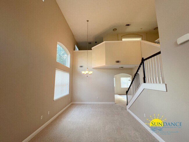 Building Photo - Stunning Home Near Hurlburt Field AFB!