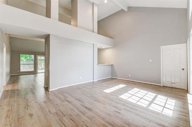 Building Photo - 3323 Lindenfield Dr