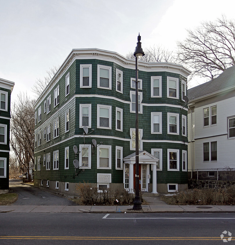 Building Photo - 1604 Dorchester Ave