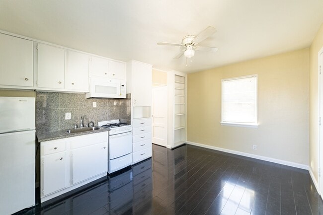 Foto del edificio - 1911 Church St