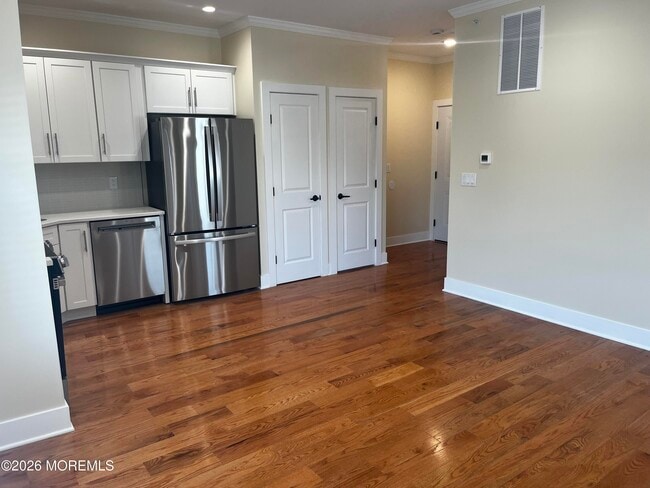 Foto del edificio - 2419 Bridge Ave