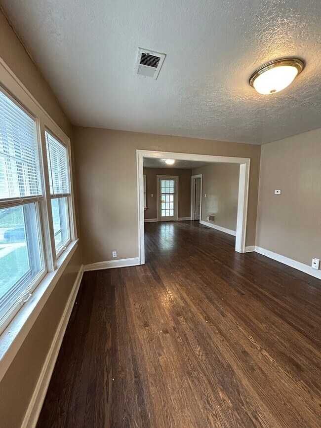 Foto del edificio - 5405/5407 Harrison St.