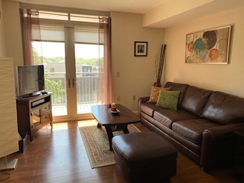 Foto del edificio - 11760 Sunrise Valley Dr