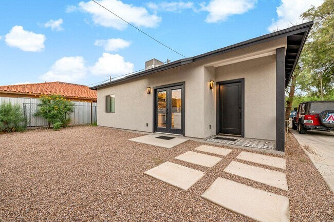 Building Photo - PRE-LEASE for August 2026 Gorgeous New Construction!