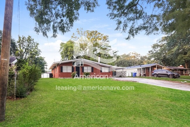 Foto del edificio - 2410 Broadmoor Dr