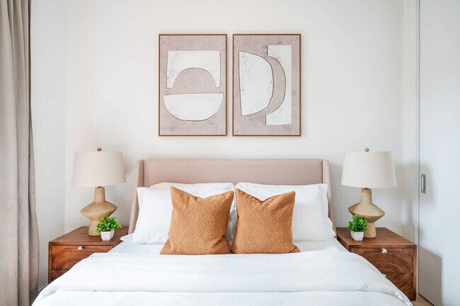 Foto del edificio - 319 E 14th St