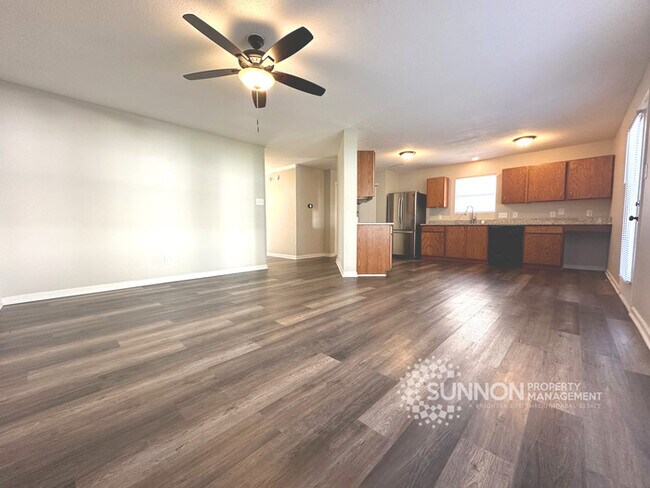 Foto del edificio - Charming 3 Bedroom 2.5 Bathroom in Meadow Hill