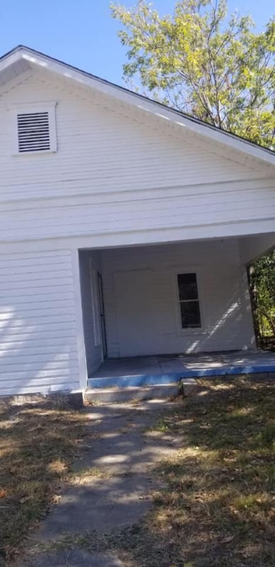 Foto del edificio - 641 N Broadway Ave