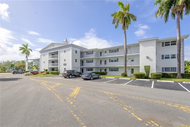 Building Photo - 470 Paradise Isle Blvd