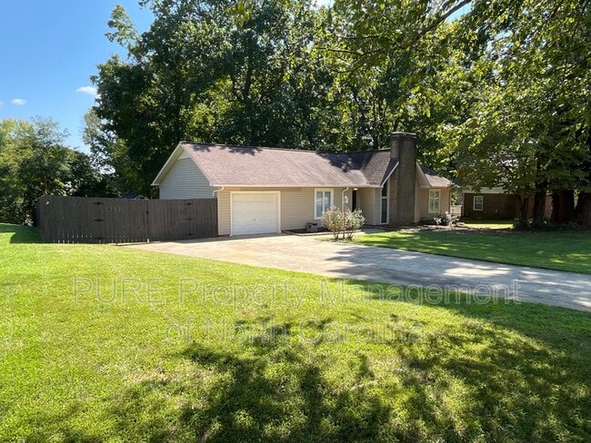 Building Photo - 1226 Grace Meadow Dr